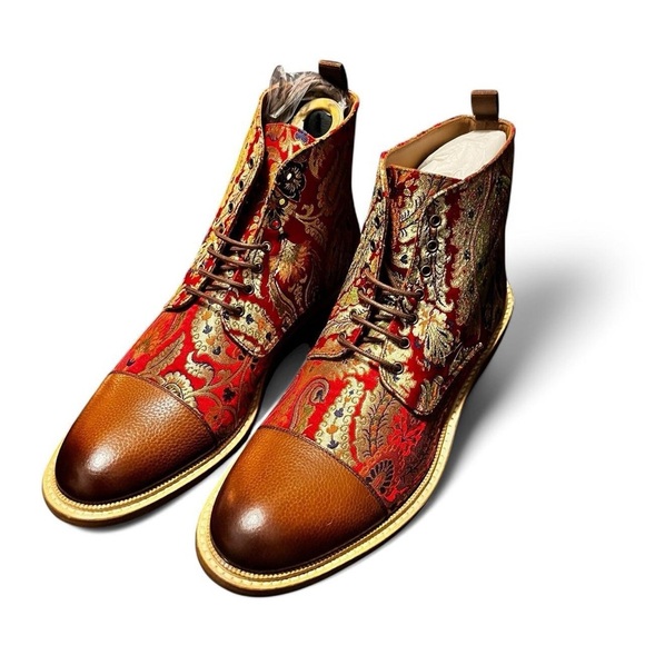 TAFT / NWOT The Jack Boot in Red Paisley / Size 10 - Picture 1 of 7